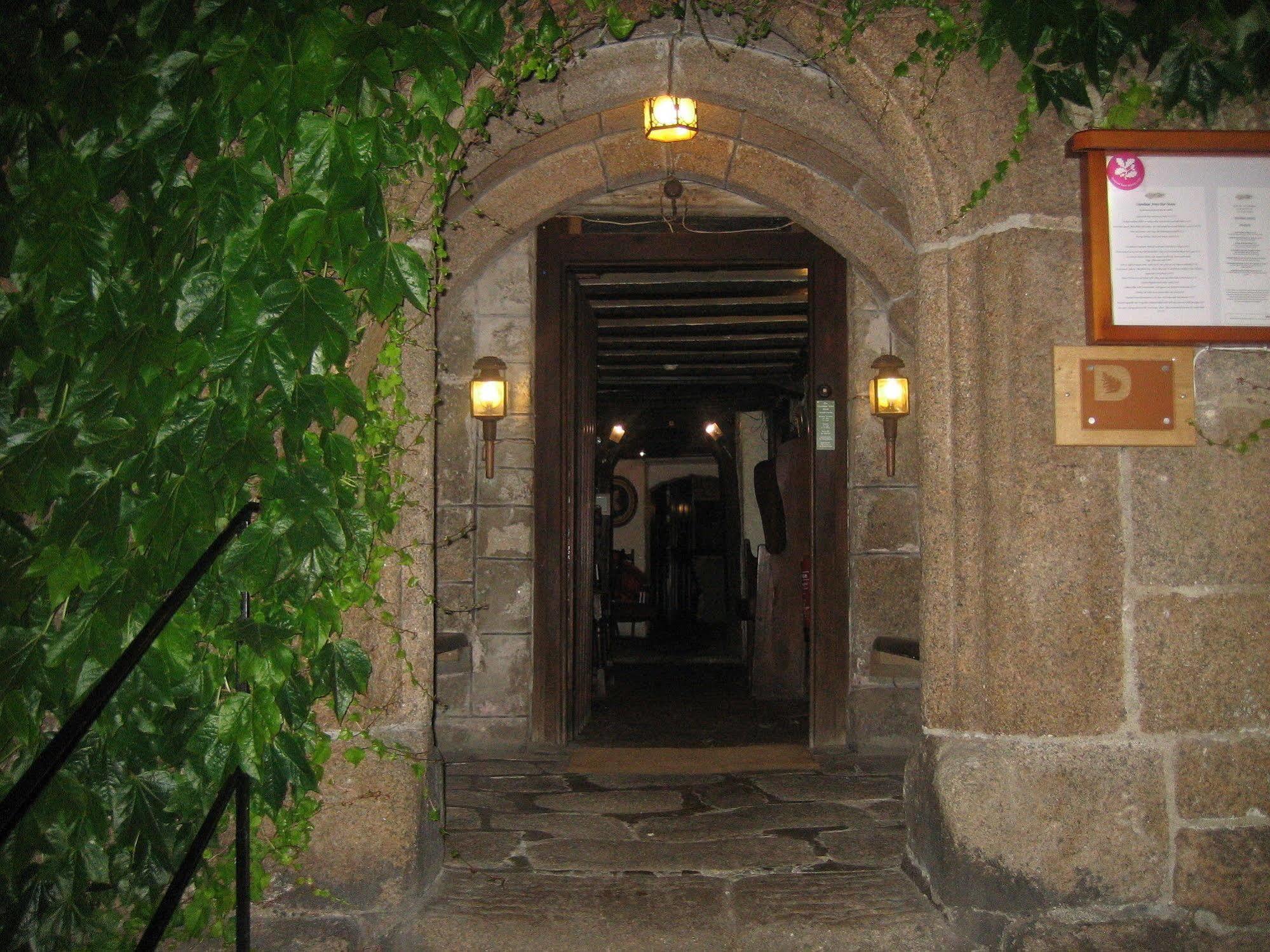 South Zeal The Oxenham Arms Hotel Devon מראה חיצוני תמונה